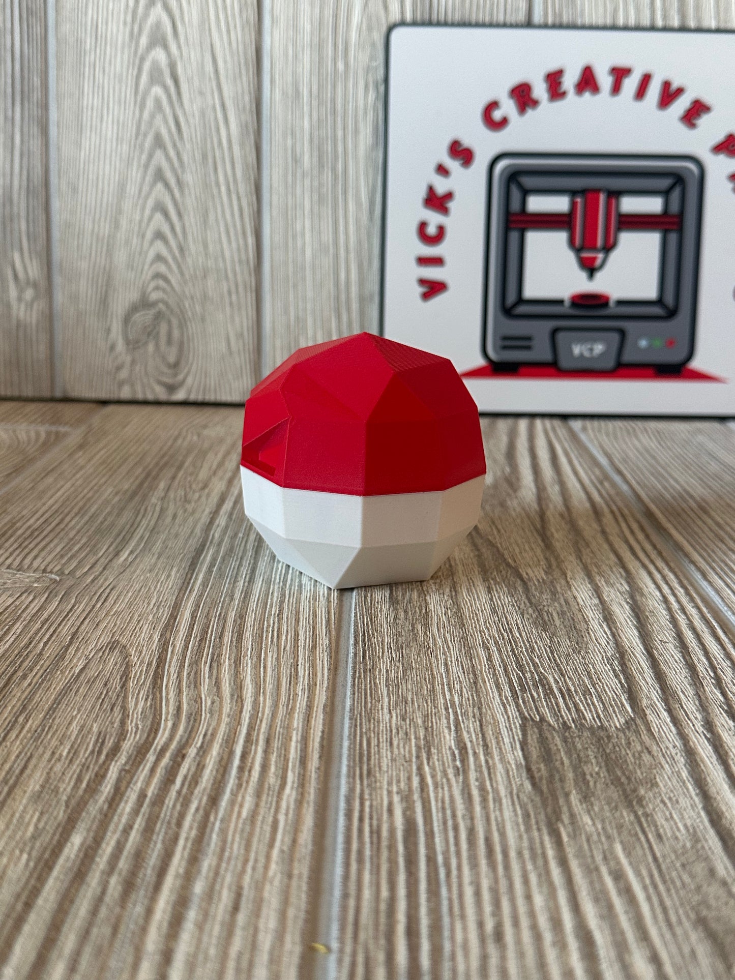 Low Poly Shocking Sphere